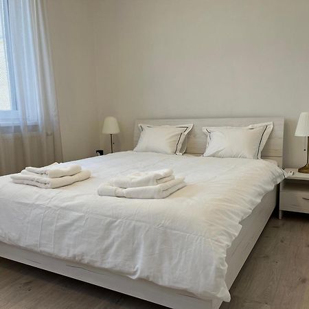 Elegant Escape Apartment I - City Centre Pressburg Exterior foto