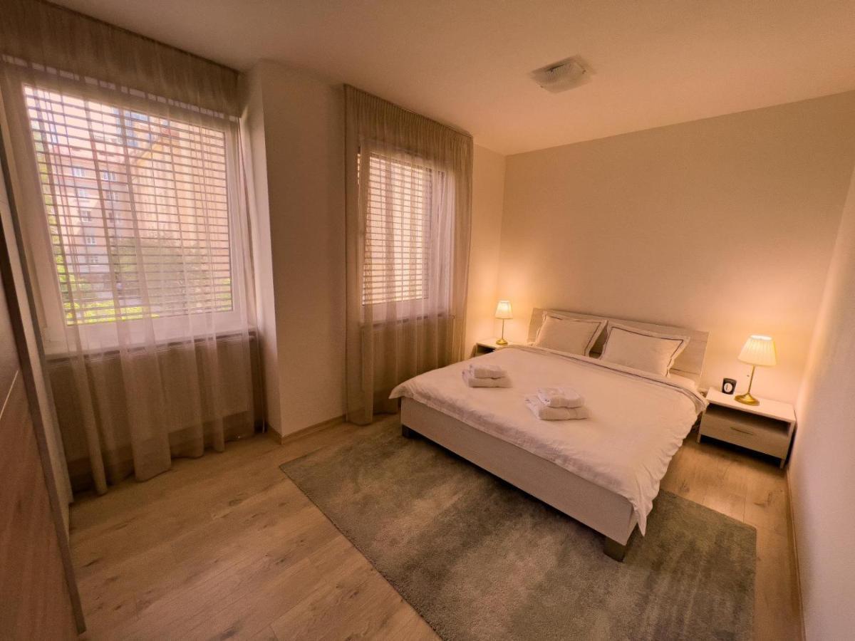 Elegant Escape Apartment I - City Centre Pressburg Exterior foto