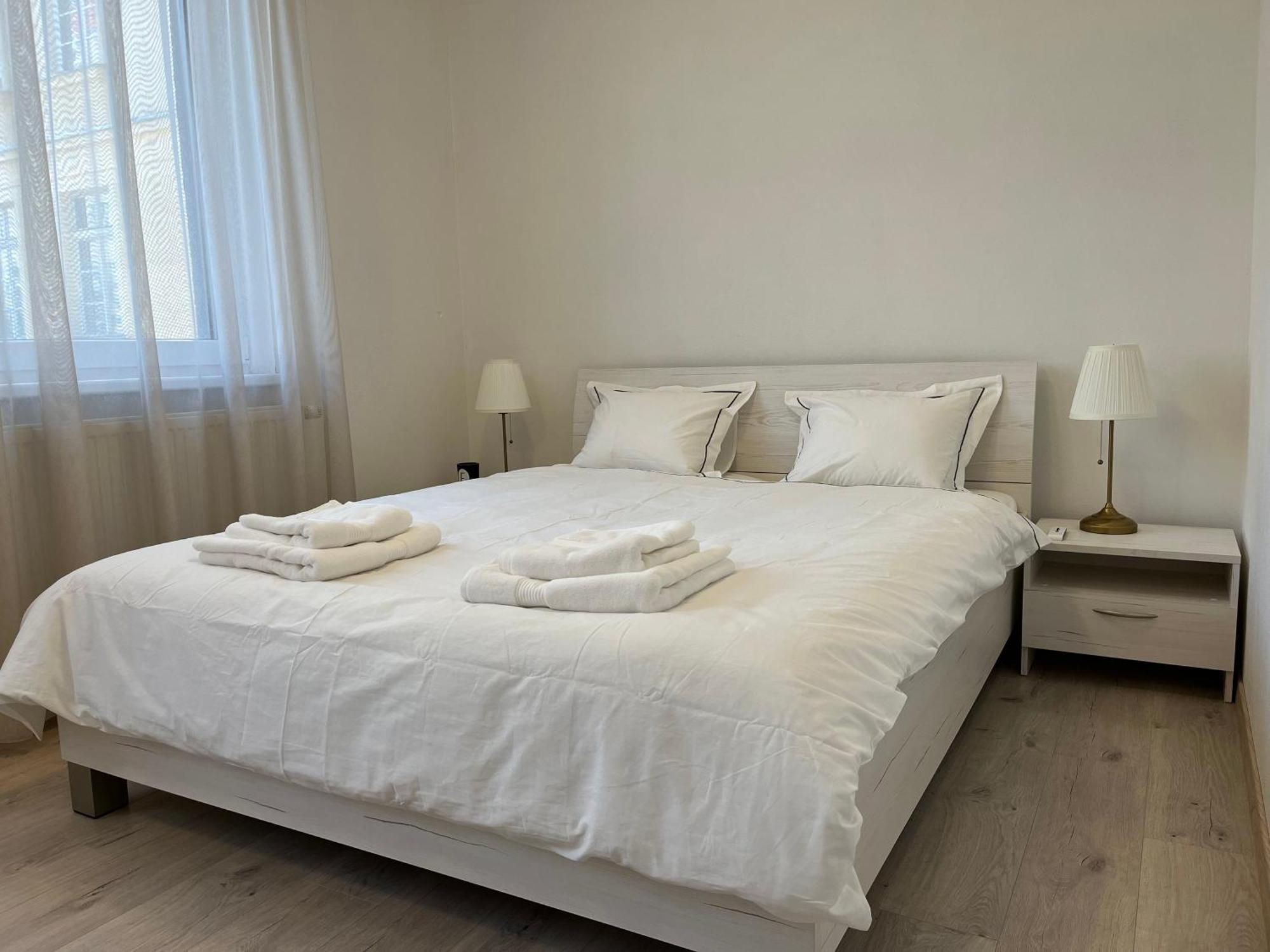 Elegant Escape Apartment I - City Centre Pressburg Exterior foto